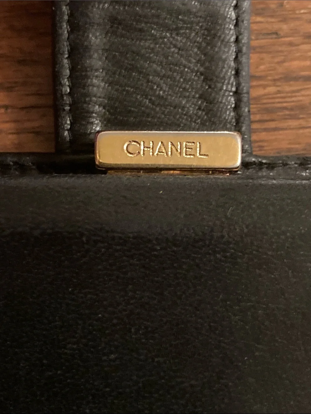 CHANEL CC Caviar Leather Compact Kisslock Wallet Vintage